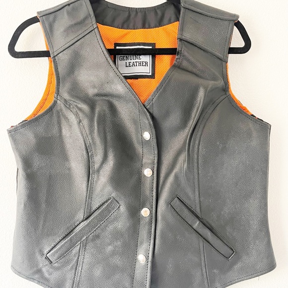 Vance Leather Women Vest - Picture 2 of 9